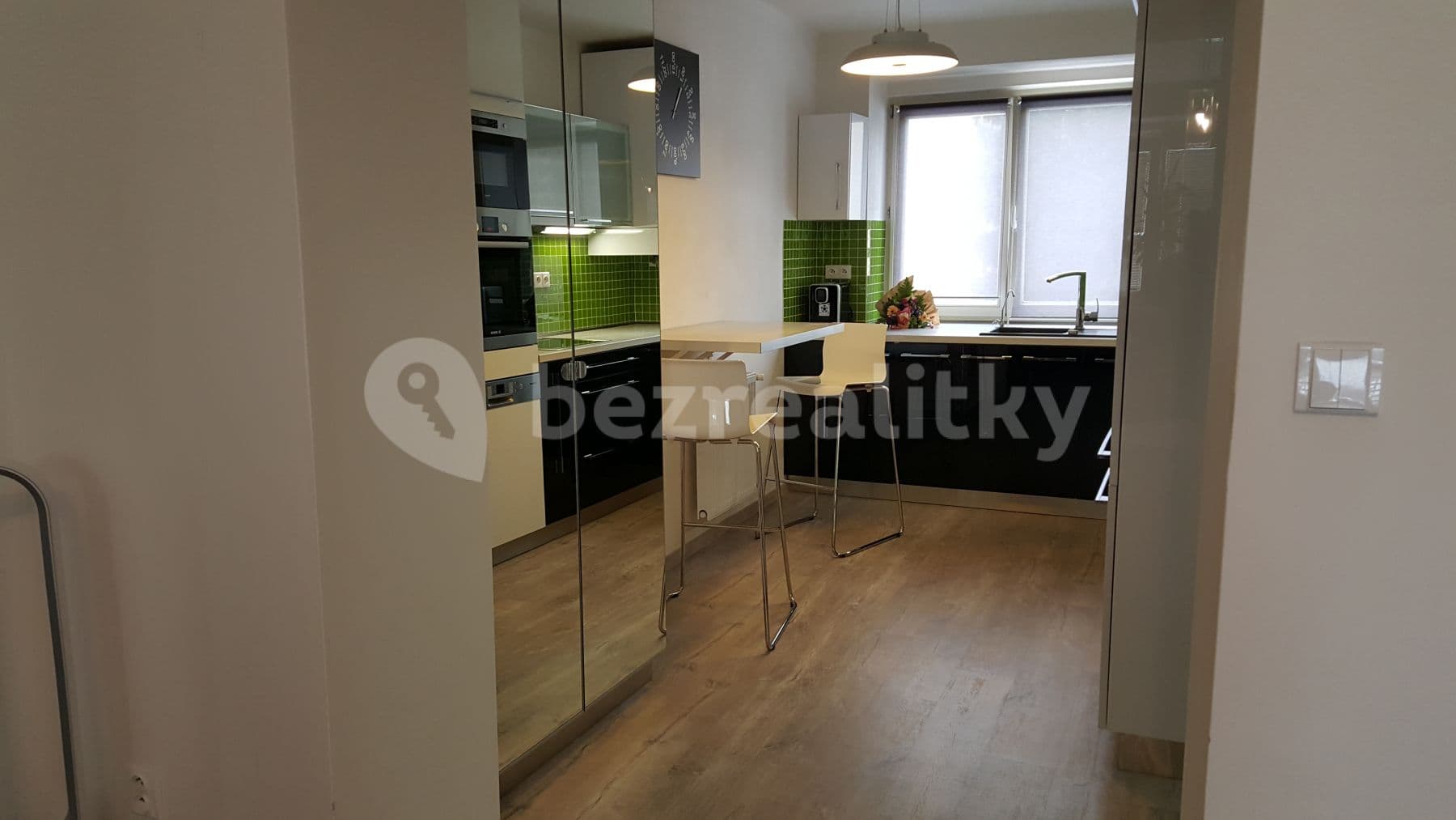 Prenájom bytu 3-izbový 75 m², Labská kotlina, Hradec Králové, Královéhradecký kraj Prenájom bytu 3-izbový 75 m², Labská kotlina, Hradec Králové, Královéhradecký kraj