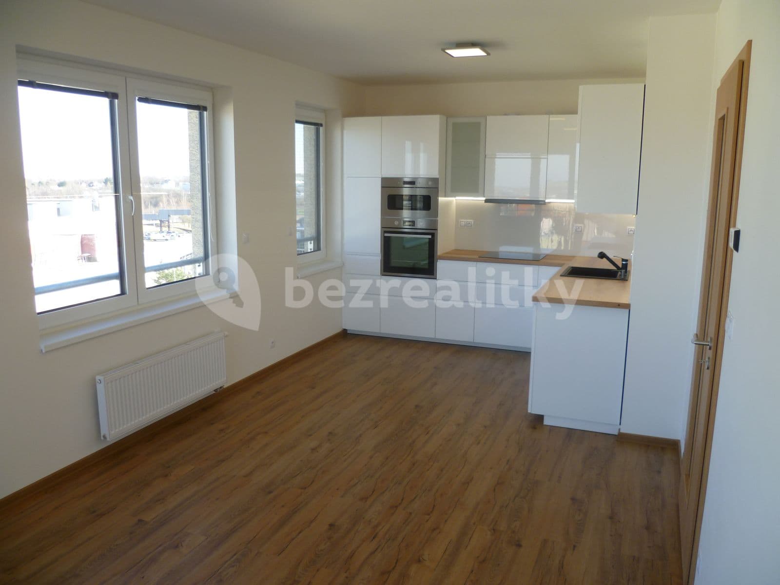 Prenájom bytu 2-izbový 58 m², Do Zahrádek Ⅰ, Praha, Praha Prenájom bytu 2-izbový 58 m², Do Zahrádek Ⅰ, Praha, Praha
