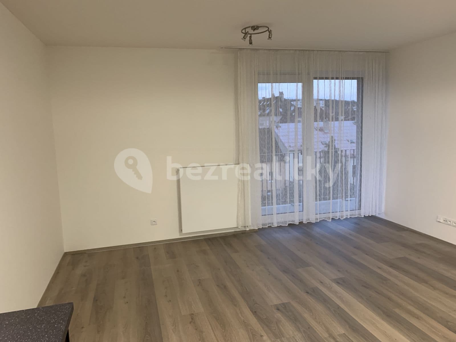 Prenájom bytu 2-izbový 72 m², Dílenská, Plzeň, Plzeňský kraj Prenájom bytu 2-izbový 72 m², Dílenská, Plzeň, Plzeňský kraj