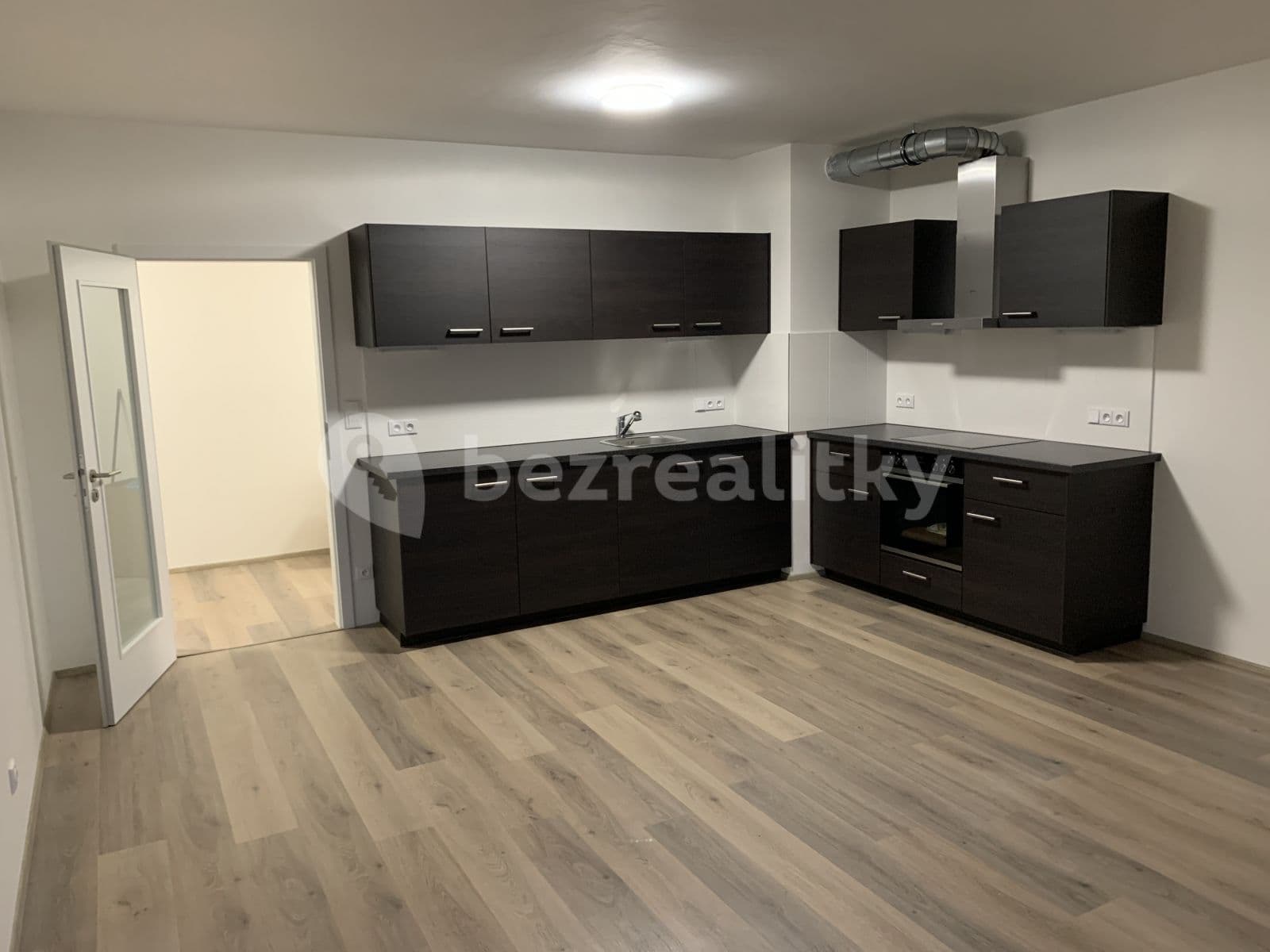 Prenájom bytu 2-izbový 72 m², Dílenská, Plzeň, Plzeňský kraj Prenájom bytu 2-izbový 72 m², Dílenská, Plzeň, Plzeňský kraj