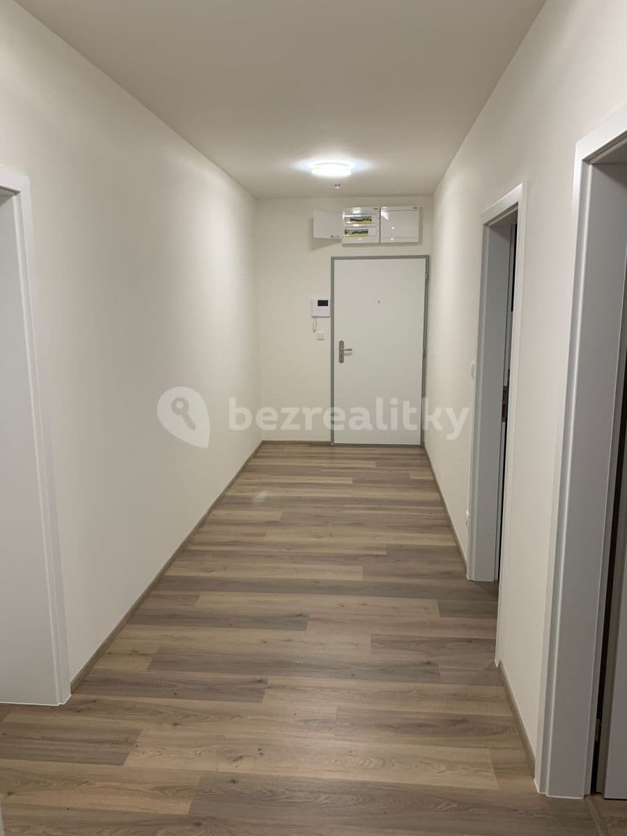 Prenájom bytu 2-izbový 72 m², Dílenská, Plzeň, Plzeňský kraj Prenájom bytu 2-izbový 72 m², Dílenská, Plzeň, Plzeňský kraj