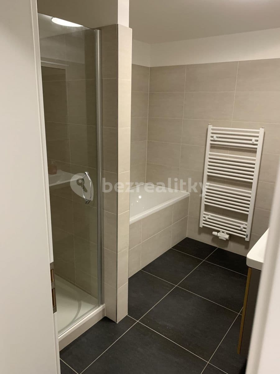 Prenájom bytu 2-izbový 72 m², Dílenská, Plzeň, Plzeňský kraj Prenájom bytu 2-izbový 72 m², Dílenská, Plzeň, Plzeňský kraj