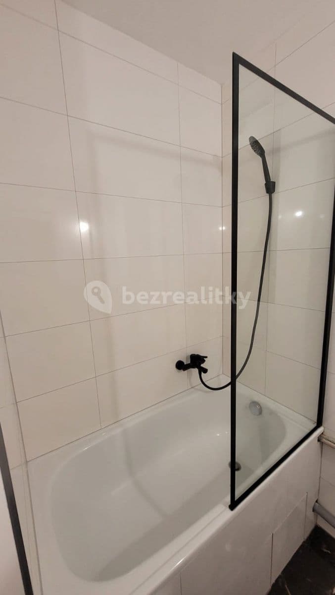 Prenájom bytu 2-izbový 44 m², Láskova, Praha, Praha Prenájom bytu 2-izbový 44 m², Láskova, Praha, Praha