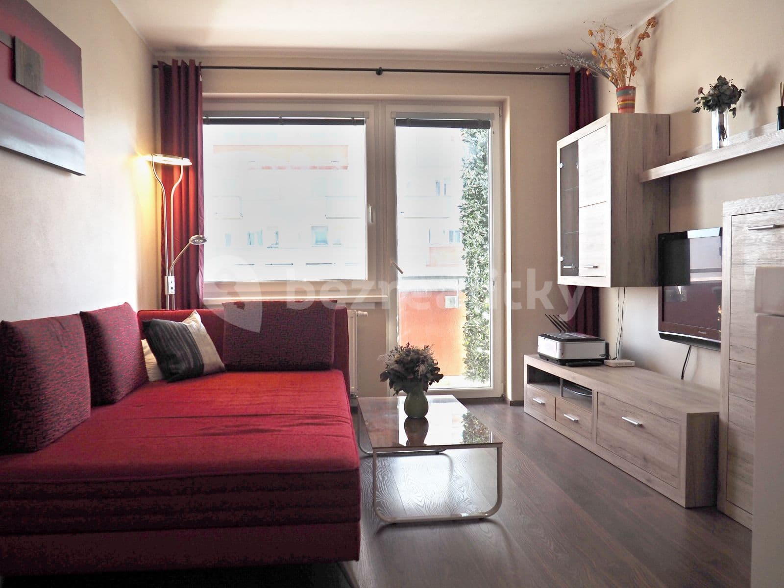 Prenájom bytu 1-izbový 32 m², Hornoměcholupská, Praha, Praha Prenájom bytu 1-izbový 32 m², Hornoměcholupská, Praha, Praha