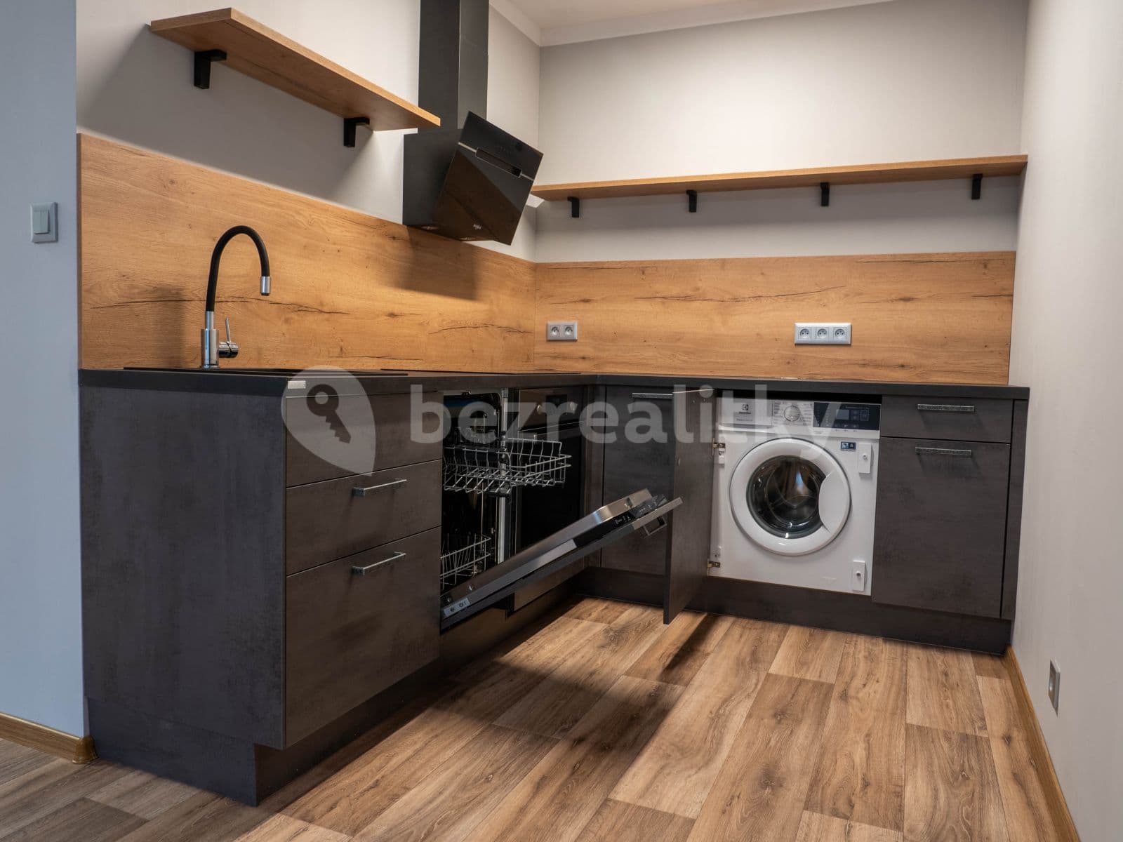 Prenájom bytu 2-izbový 49 m², Vánková, Praha, Praha Prenájom bytu 2-izbový 49 m², Vánková, Praha, Praha