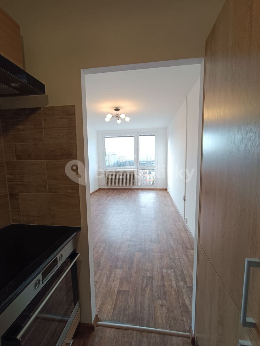 Prenájom bytu 2-izbový 43 m², Famfulíkova, Praha, Praha Prenájom bytu 2-izbový 43 m², Famfulíkova, Praha, Praha