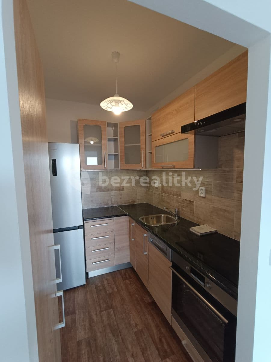 Prenájom bytu 2-izbový 43 m², Famfulíkova, Praha, Praha Prenájom bytu 2-izbový 43 m², Famfulíkova, Praha, Praha