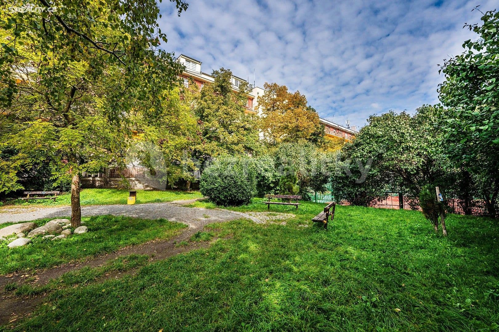 Prenájom bytu 2-izbový 76 m², Ruská, Praha, Praha Prenájom bytu 2-izbový 76 m², Ruská, Praha, Praha