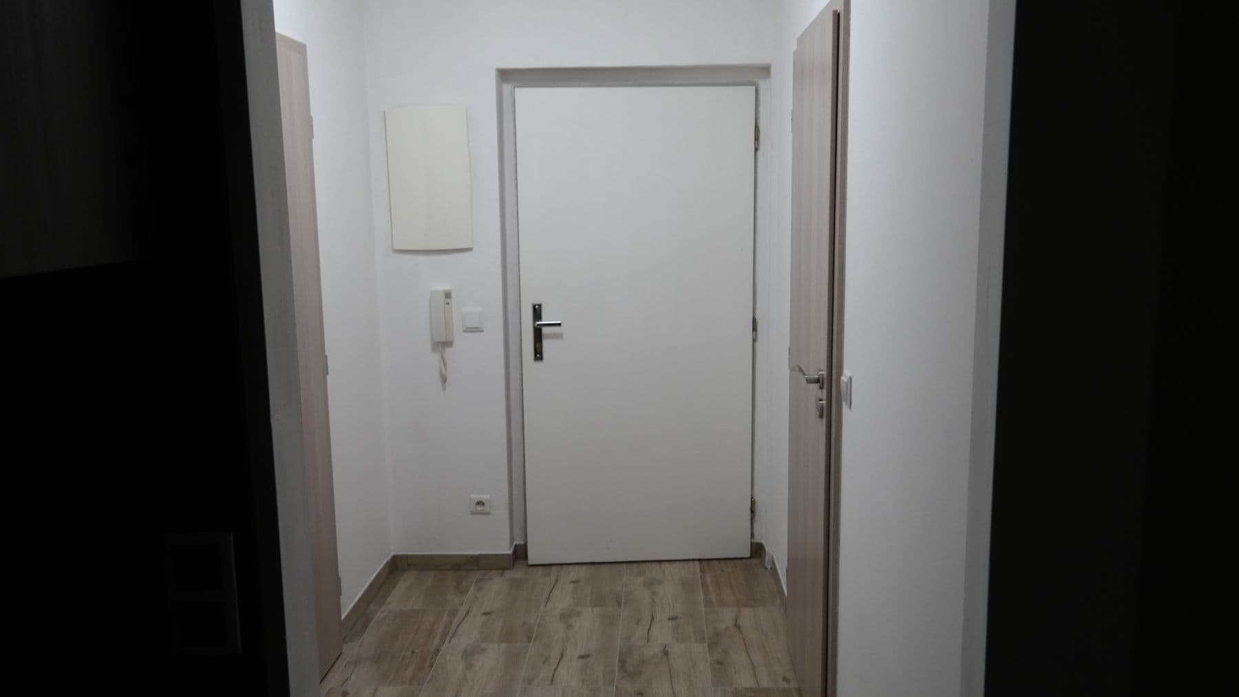 Prenájom bytu 2-izbový 54 m², Chotěšovská, Praha, Praha Prenájom bytu 2-izbový 54 m², Chotěšovská, Praha, Praha