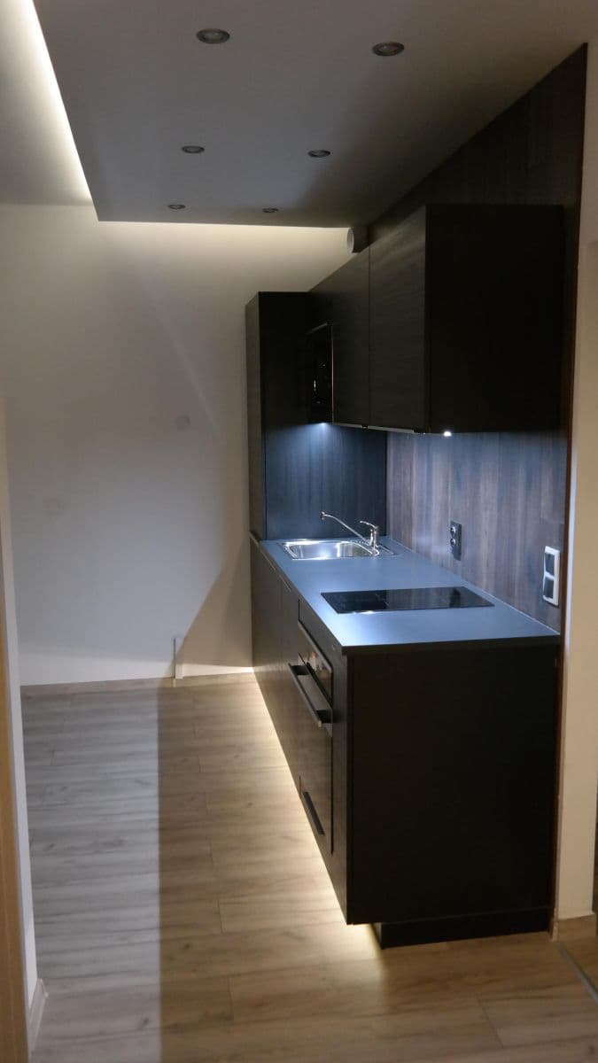Prenájom bytu 2-izbový 54 m², Chotěšovská, Praha, Praha Prenájom bytu 2-izbový 54 m², Chotěšovská, Praha, Praha