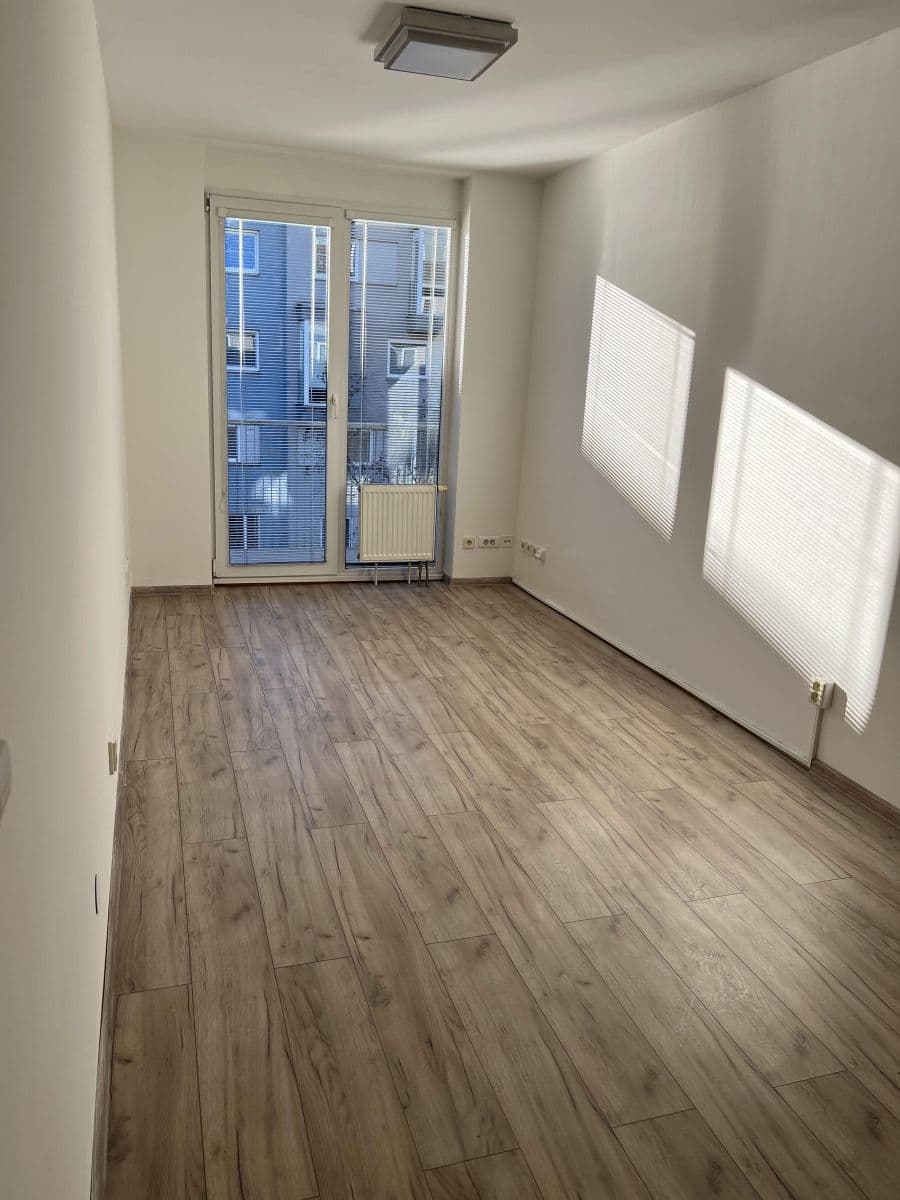 Prenájom bytu 2-izbový 54 m², Chotěšovská, Praha, Praha Prenájom bytu 2-izbový 54 m², Chotěšovská, Praha, Praha