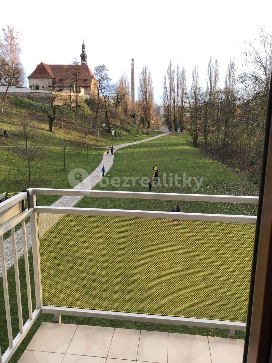 Prenájom bytu 3-izbový 88 m², U Ježíška, Plzeň, Plzeňský kraj Prenájom bytu 3-izbový 88 m², U Ježíška, Plzeň, Plzeňský kraj