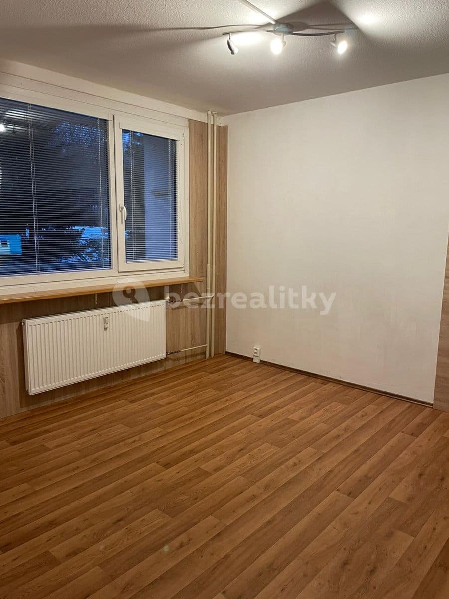 Prenájom bytu 3-izbový 75 m², Vlnařská, Liberec, Liberecký kraj Prenájom bytu 3-izbový 75 m², Vlnařská, Liberec, Liberecký kraj