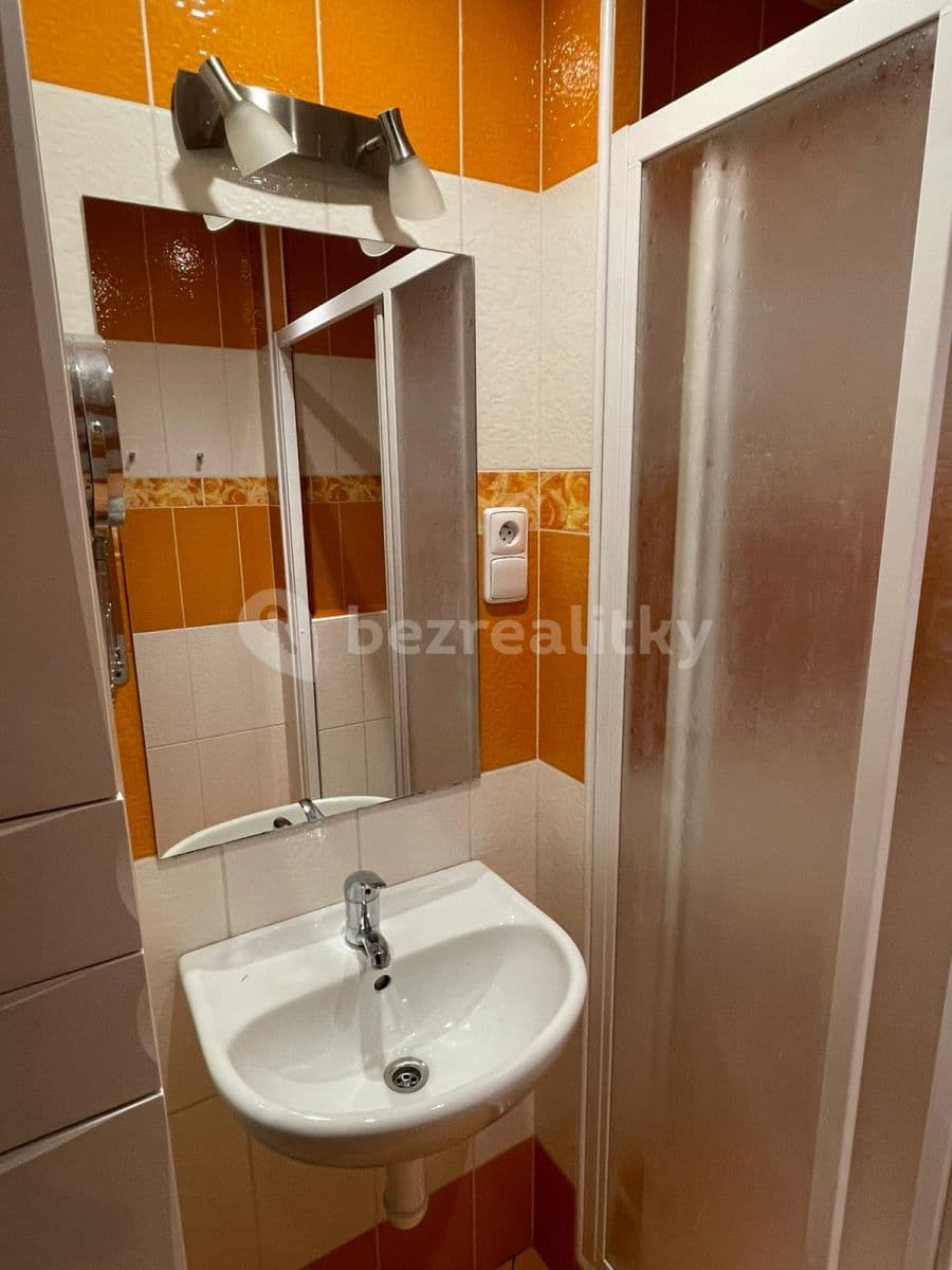 Prenájom bytu 3-izbový 75 m², Vlnařská, Liberec, Liberecký kraj Prenájom bytu 3-izbový 75 m², Vlnařská, Liberec, Liberecký kraj