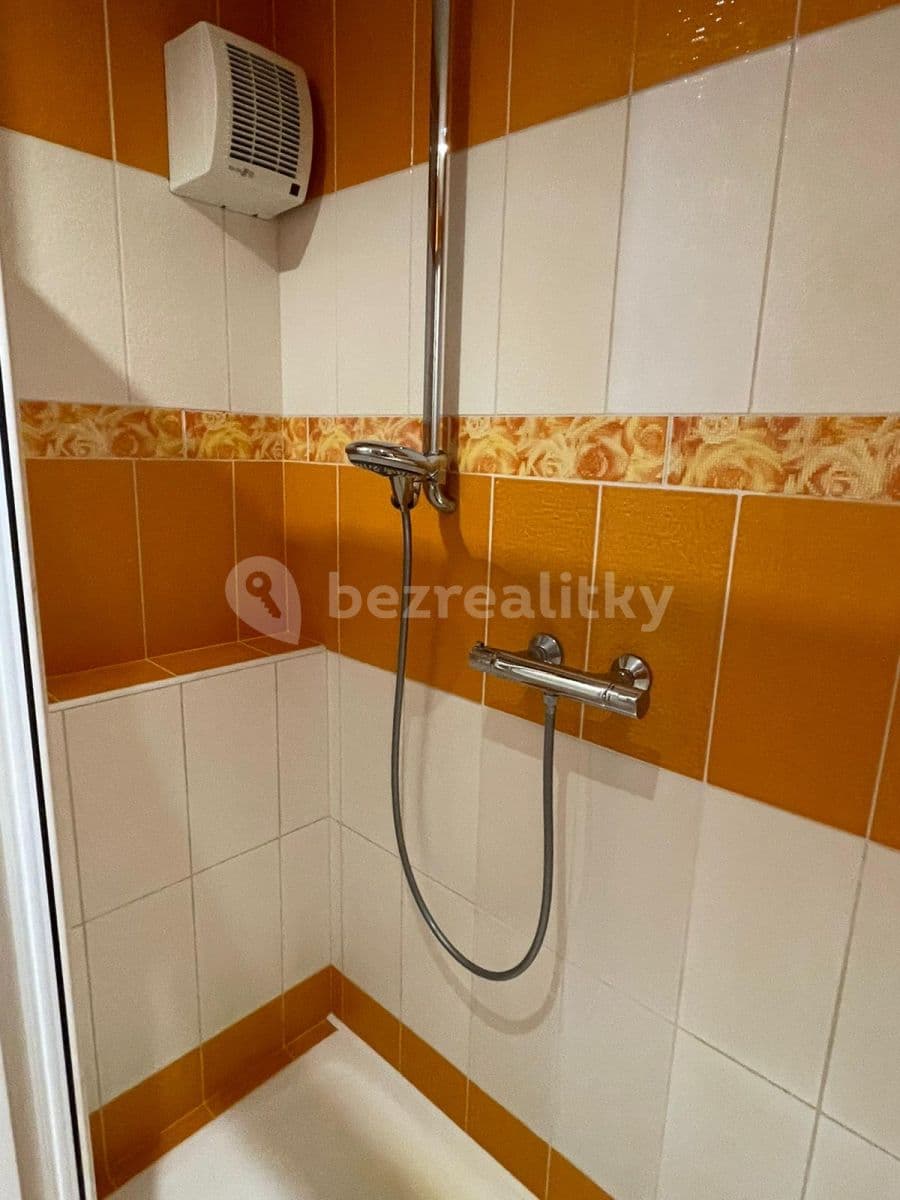 Prenájom bytu 3-izbový 75 m², Vlnařská, Liberec, Liberecký kraj Prenájom bytu 3-izbový 75 m², Vlnařská, Liberec, Liberecký kraj