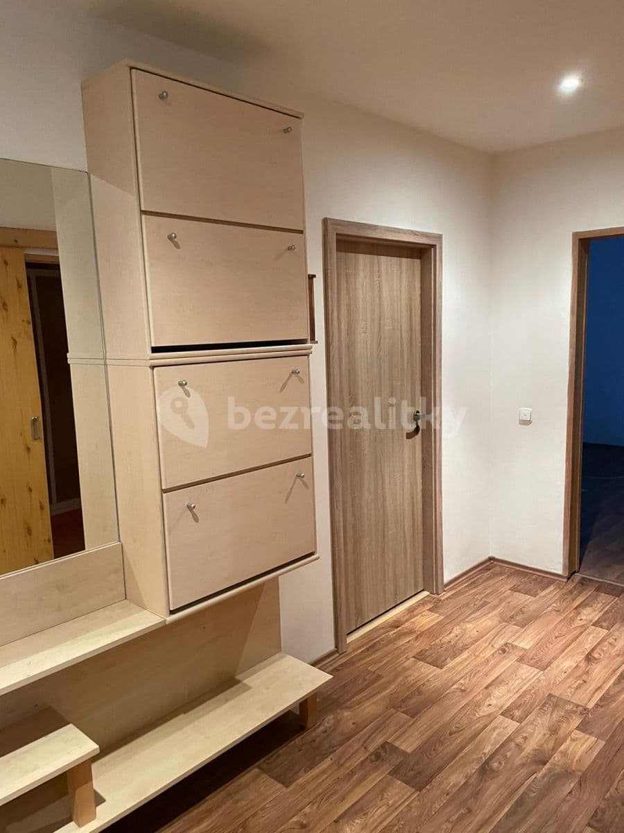 Prenájom bytu 3-izbový 75 m², Vlnařská, Liberec, Liberecký kraj Prenájom bytu 3-izbový 75 m², Vlnařská, Liberec, Liberecký kraj