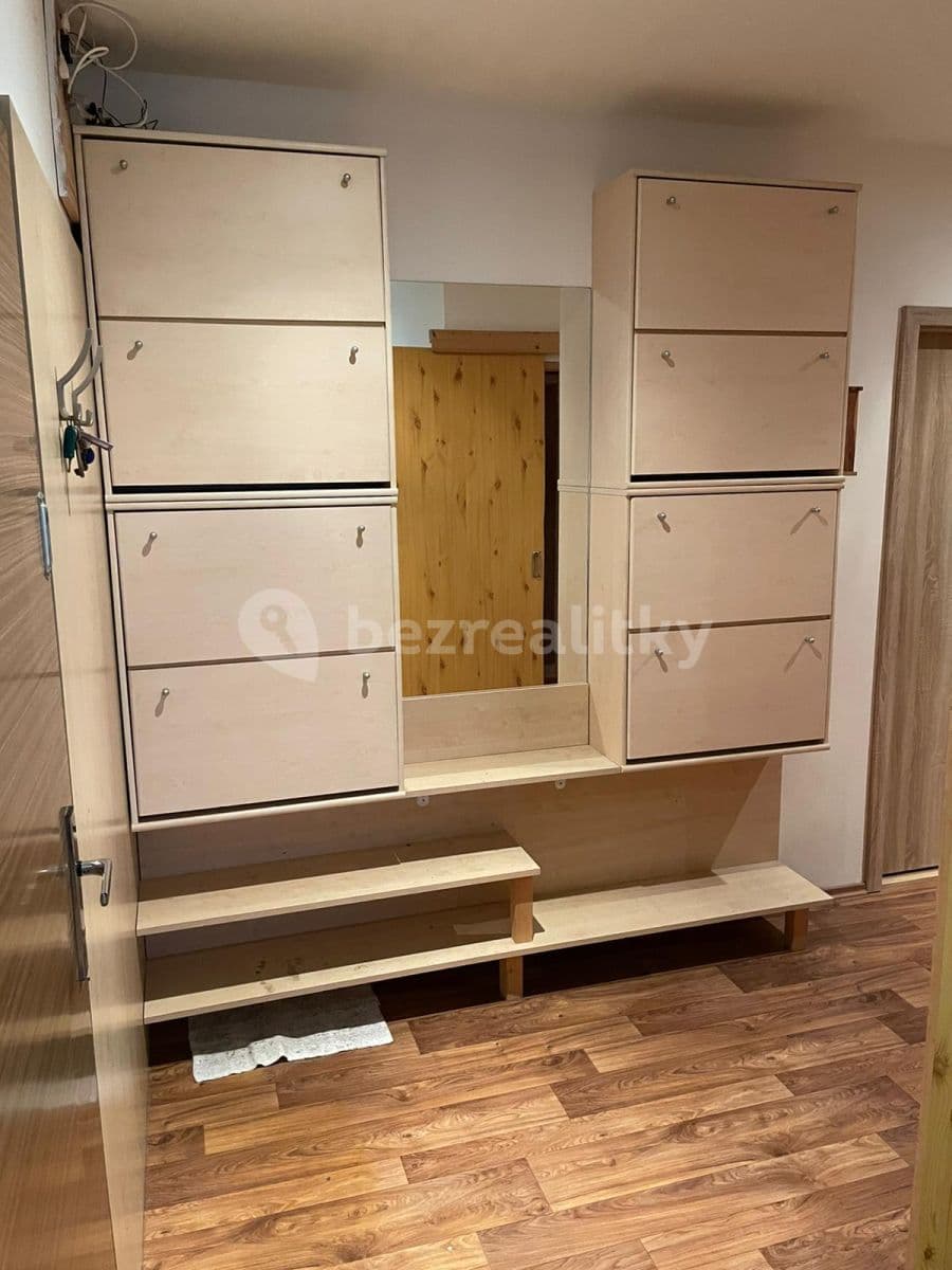 Prenájom bytu 3-izbový 75 m², Vlnařská, Liberec, Liberecký kraj Prenájom bytu 3-izbový 75 m², Vlnařská, Liberec, Liberecký kraj