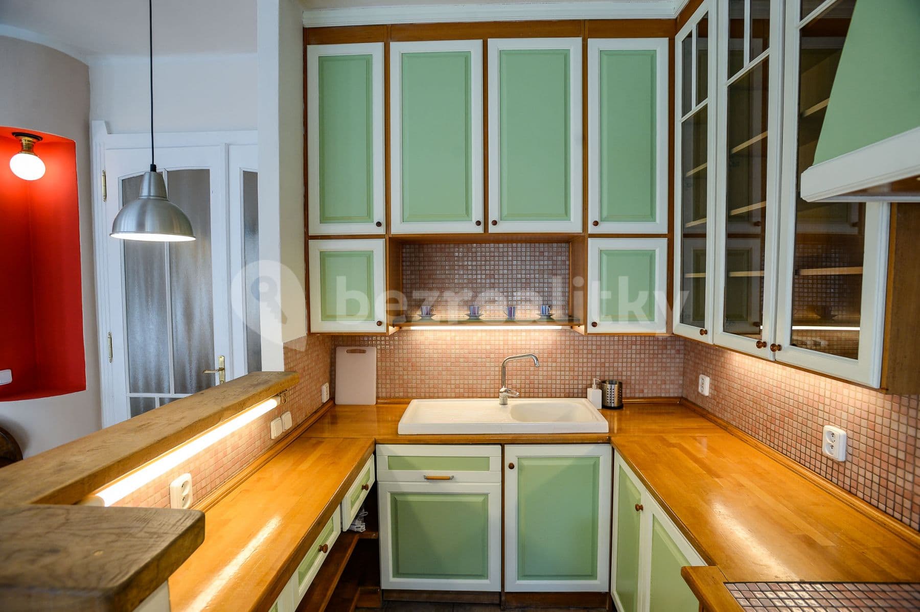 Prenájom bytu 3-izbový 79 m², Na Václavce, Praha, Praha Prenájom bytu 3-izbový 79 m², Na Václavce, Praha, Praha