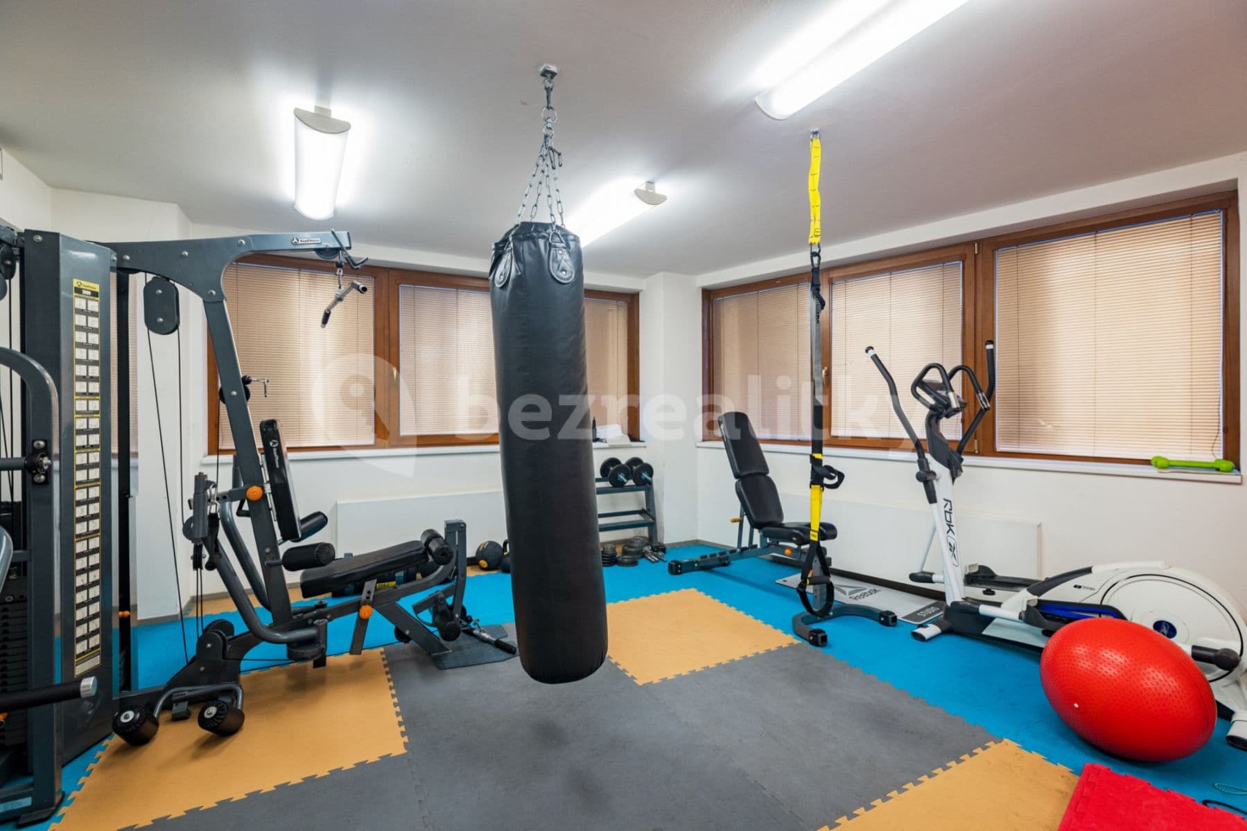 Prenájom bytu 1-izbový 30 m², Kališnická, Praha, Praha Prenájom bytu 1-izbový 30 m², Kališnická, Praha, Praha