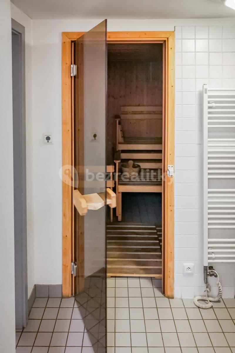 Prenájom bytu 1-izbový 30 m², Kališnická, Praha, Praha Prenájom bytu 1-izbový 30 m², Kališnická, Praha, Praha