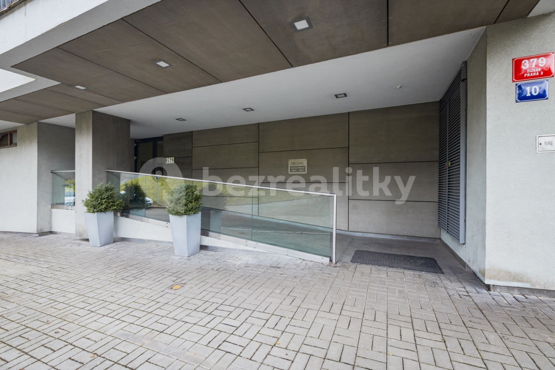 Prenájom bytu 1-izbový 30 m², Kališnická, Praha, Praha Prenájom bytu 1-izbový 30 m², Kališnická, Praha, Praha