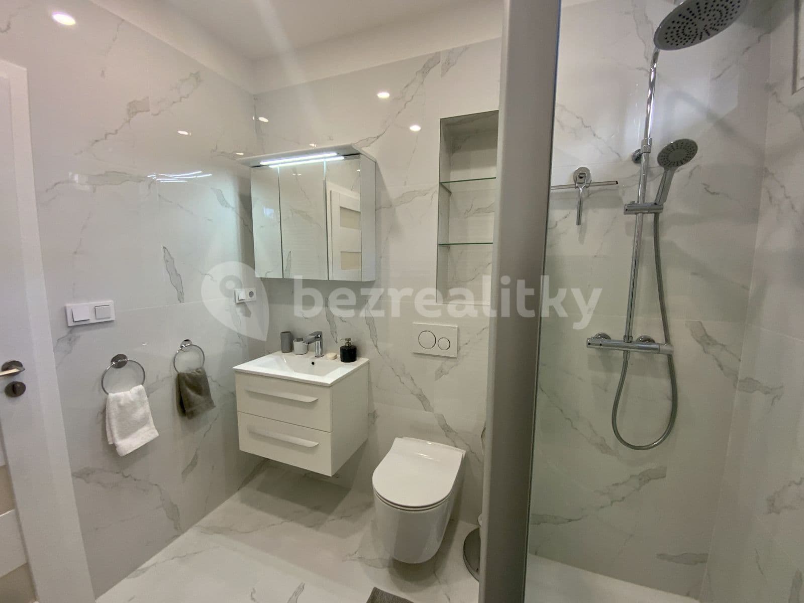 Prenájom bytu 2-izbový 50 m², K Vodojemu, Praha, Praha Prenájom bytu 2-izbový 50 m², K Vodojemu, Praha, Praha