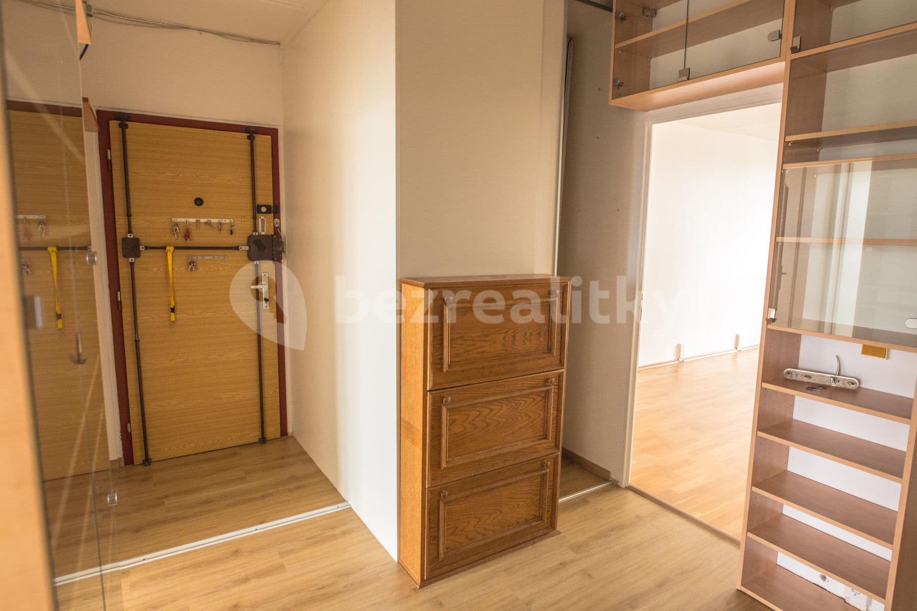 Prenájom bytu 3-izbový 68 m², Galandova, Praha, Praha