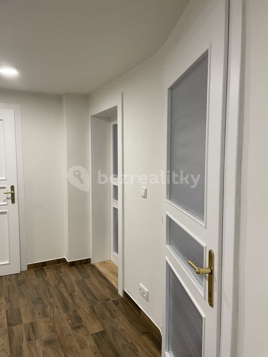 Prenájom bytu 3-izbový 90 m², Norská, Praha, Praha Prenájom bytu 3-izbový 90 m², Norská, Praha, Praha