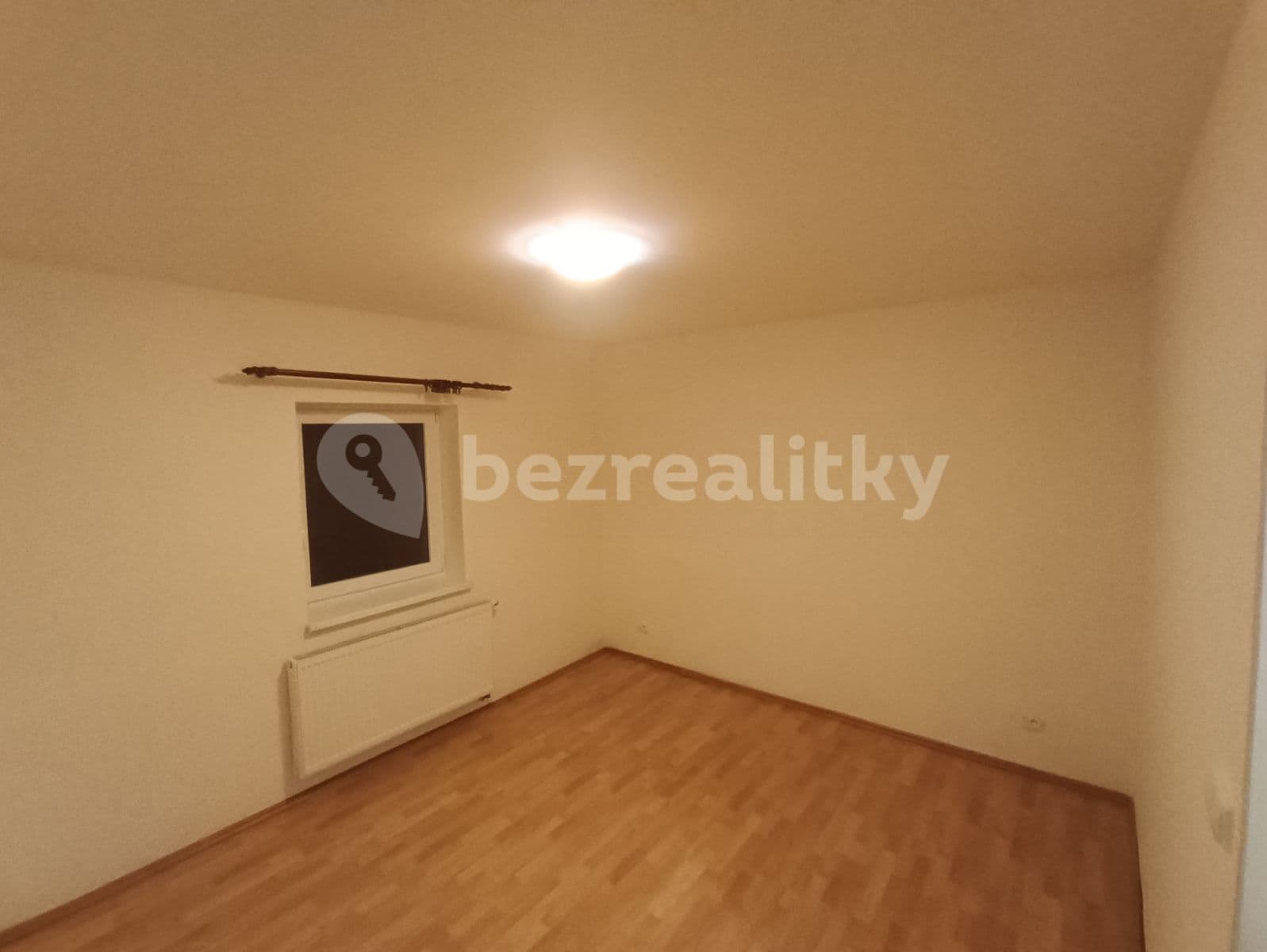 Prenájom bytu 2-izbový 65 m², Révová, Plzeň, Plzeňský kraj Prenájom bytu 2-izbový 65 m², Révová, Plzeň, Plzeňský kraj
