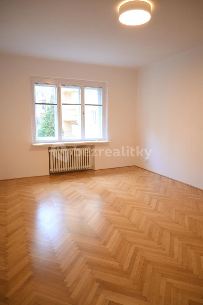 Prenájom bytu 2-izbový 85 m², Tolstého, Praha, Praha Prenájom bytu 2-izbový 85 m², Tolstého, Praha, Praha