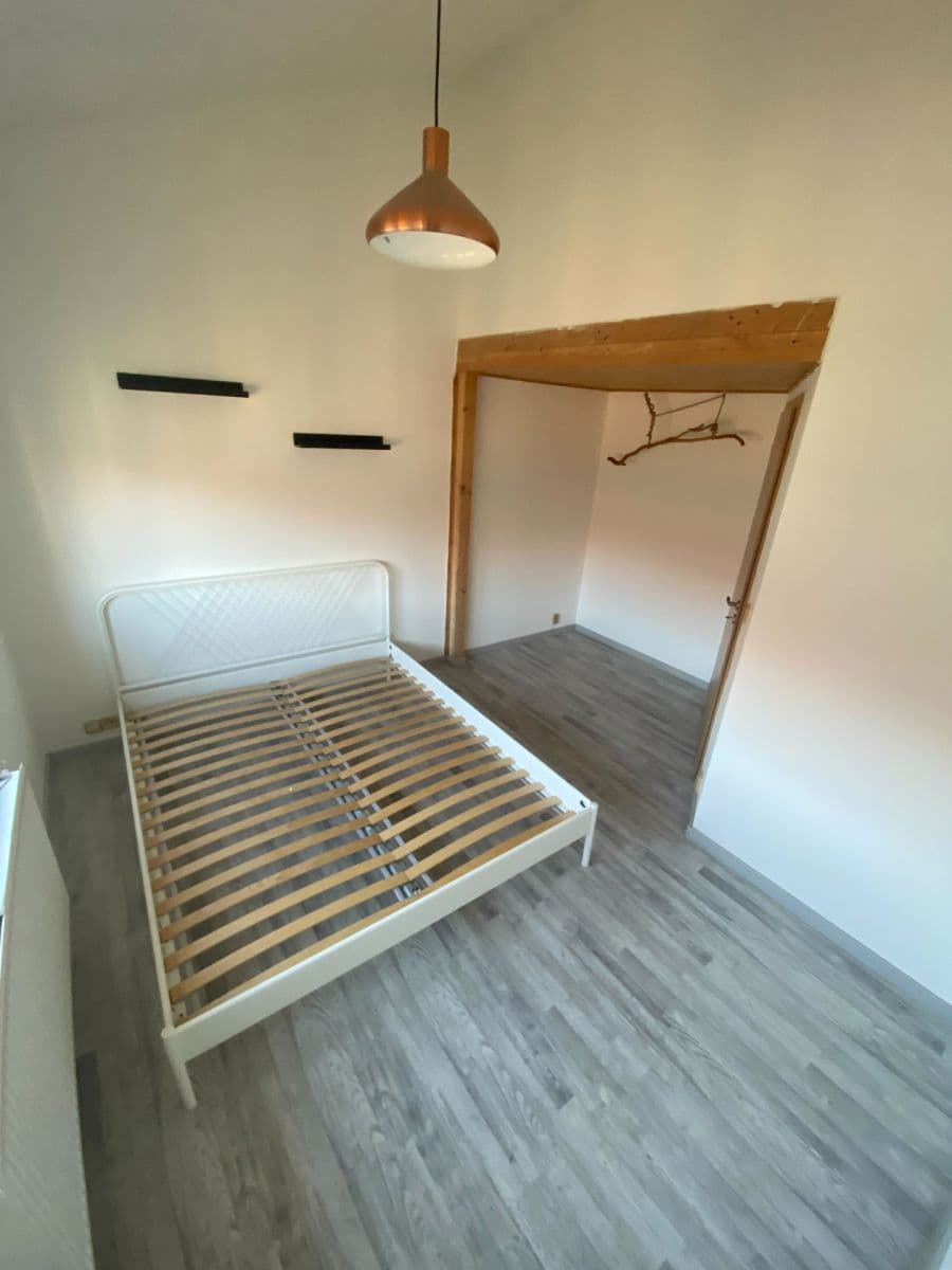 Prenájom bytu 3-izbový 72 m², Biskupcova, Praha, Praha Prenájom bytu 3-izbový 72 m², Biskupcova, Praha, Praha