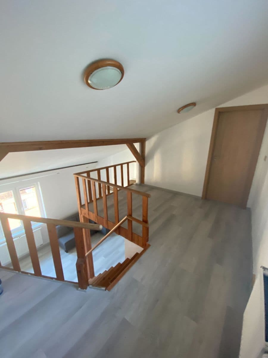 Prenájom bytu 3-izbový 72 m², Biskupcova, Praha, Praha Prenájom bytu 3-izbový 72 m², Biskupcova, Praha, Praha