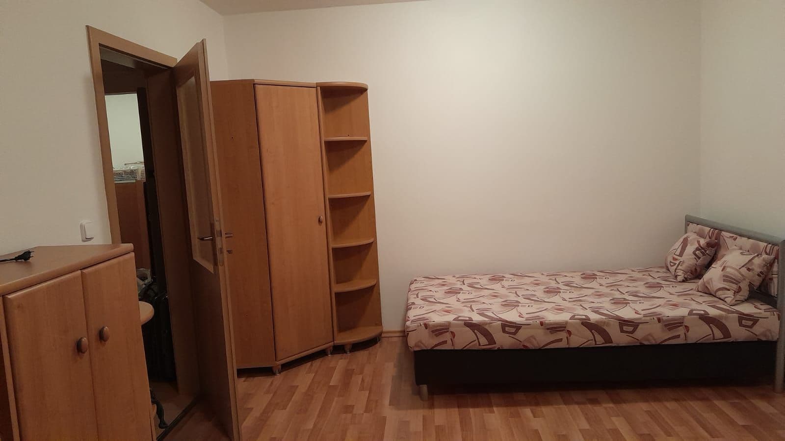 Prenájom bytu 1-izbový 43 m², Olštýnská, Praha, Praha Prenájom bytu 1-izbový 43 m², Olštýnská, Praha, Praha