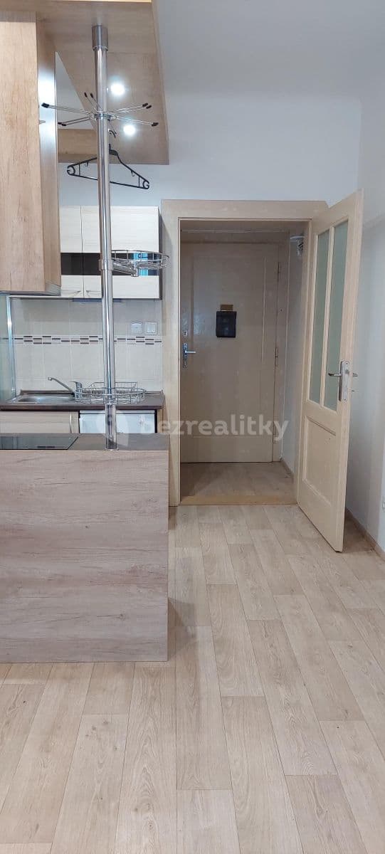 Prenájom bytu Garsoniéra 20 m², Rečkova, Praha, Praha Prenájom bytu Garsoniéra 20 m², Rečkova, Praha, Praha
