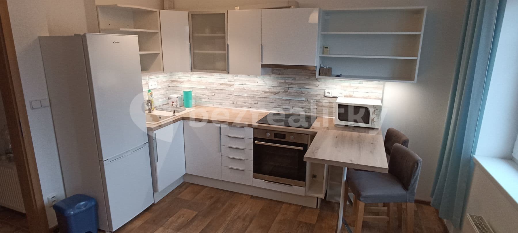 Prenájom bytu 2-izbový 41 m², Pod Zahrady, Přezletice, Středočeský kraj Prenájom bytu 2-izbový 41 m², Pod Zahrady, Přezletice, Středočeský kraj