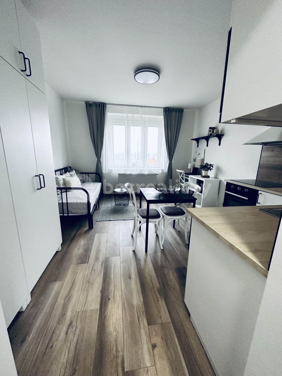 Prenájom bytu Garsoniéra 22 m², K Roztokům, Praha, Praha Prenájom bytu Garsoniéra 22 m², K Roztokům, Praha, Praha