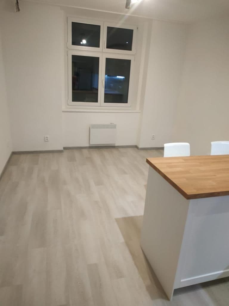 Prenájom bytu Garsoniéra 26 m², Pod Lázní, Praha, Praha Prenájom bytu Garsoniéra 26 m², Pod Lázní, Praha, Praha