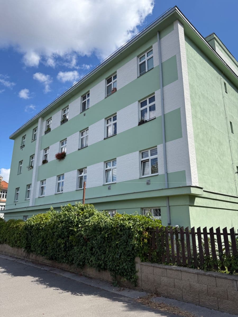 Prenájom bytu Garsoniéra 26 m², Pod Lázní, Praha, Praha Prenájom bytu Garsoniéra 26 m², Pod Lázní, Praha, Praha