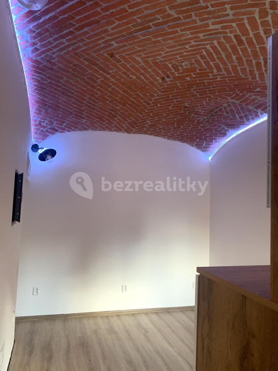 Prenájom bytu Garsoniéra 25 m², Orlí, Liberec, Liberecký kraj Prenájom bytu Garsoniéra 25 m², Orlí, Liberec, Liberecký kraj