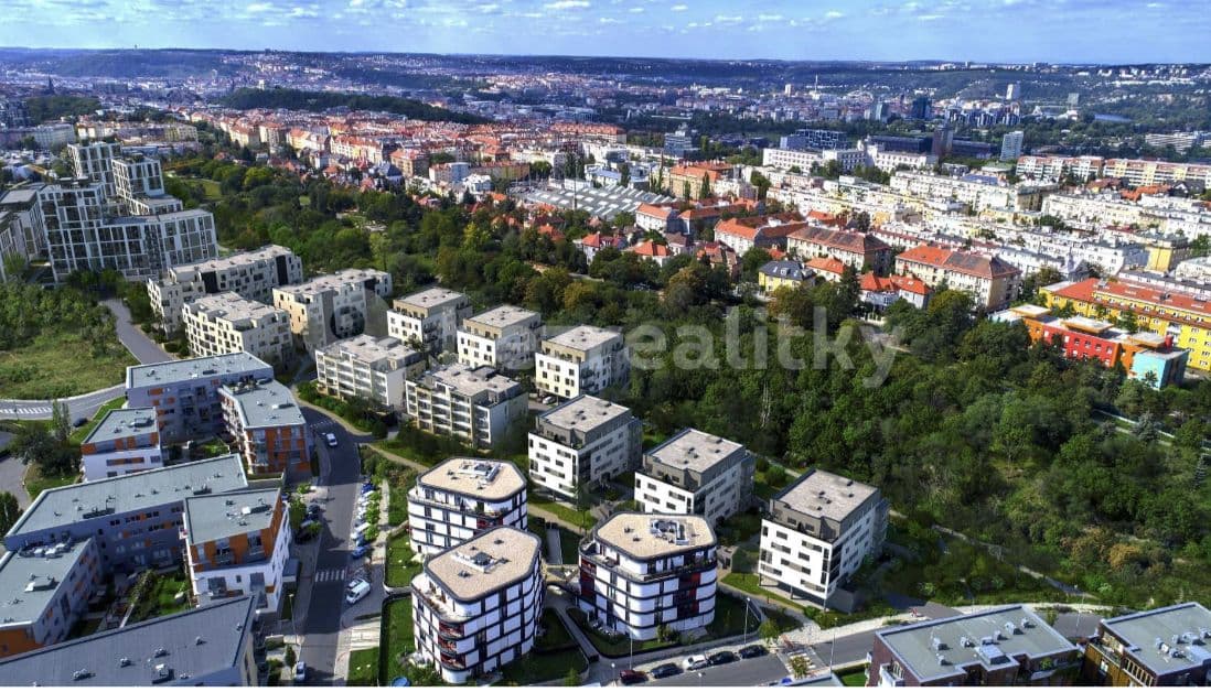 Prenájom garáže 14 m², Praha, Praha Prenájom garáže 14 m², Praha, Praha