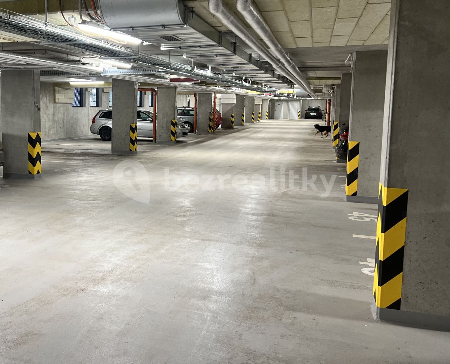 Prenájom garáže 14 m², Praha, Praha Prenájom garáže 14 m², Praha, Praha