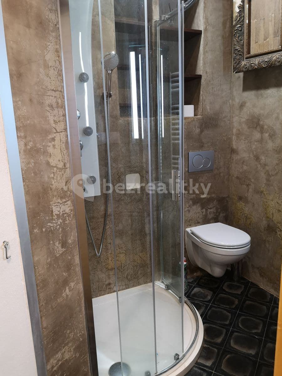 Prenájom bytu 3-izbový 41 m², Blodkova, Praha, Praha Prenájom bytu 3-izbový 41 m², Blodkova, Praha, Praha