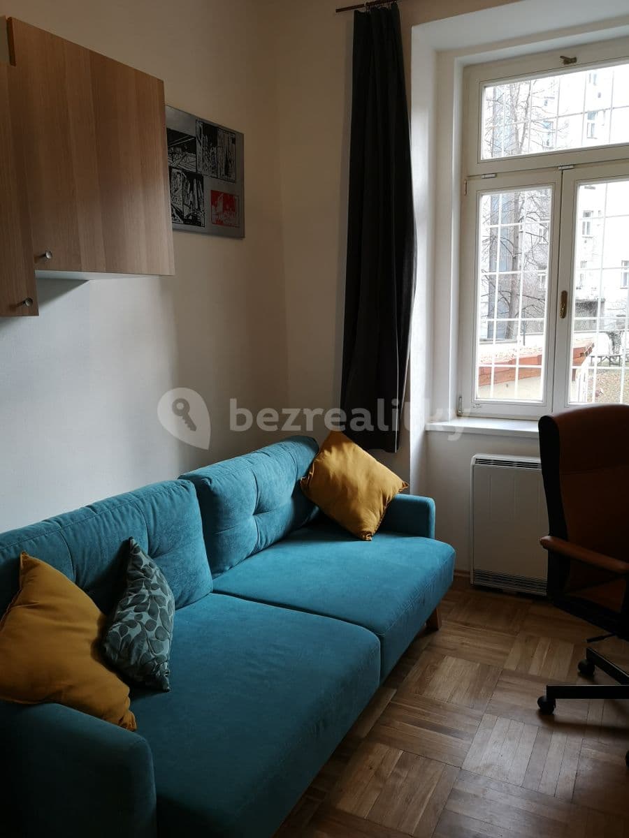 Prenájom bytu 3-izbový 41 m², Blodkova, Praha, Praha Prenájom bytu 3-izbový 41 m², Blodkova, Praha, Praha