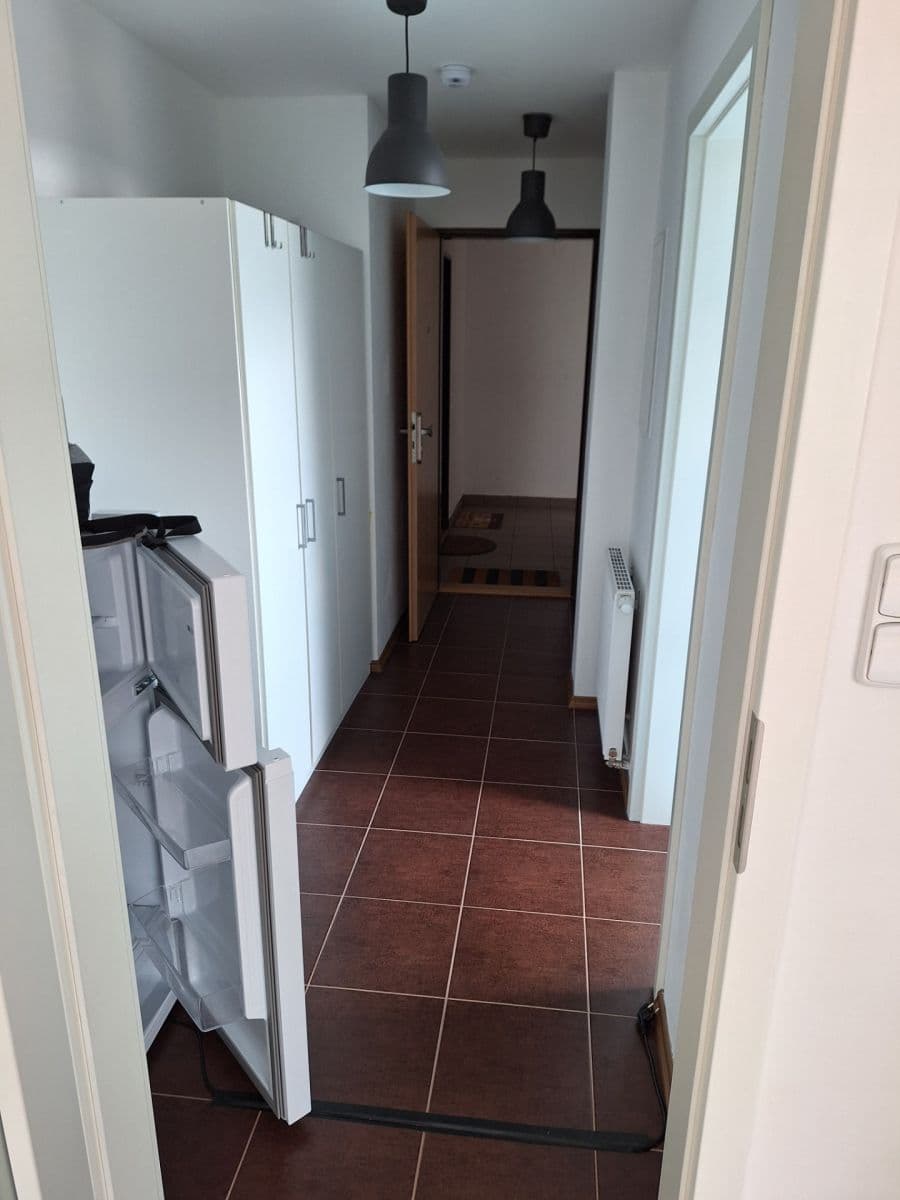 Prenájom bytu 1-izbový 36 m², Kotnovská, Tábor, Jihočeský kraj Prenájom bytu 1-izbový 36 m², Kotnovská, Tábor, Jihočeský kraj