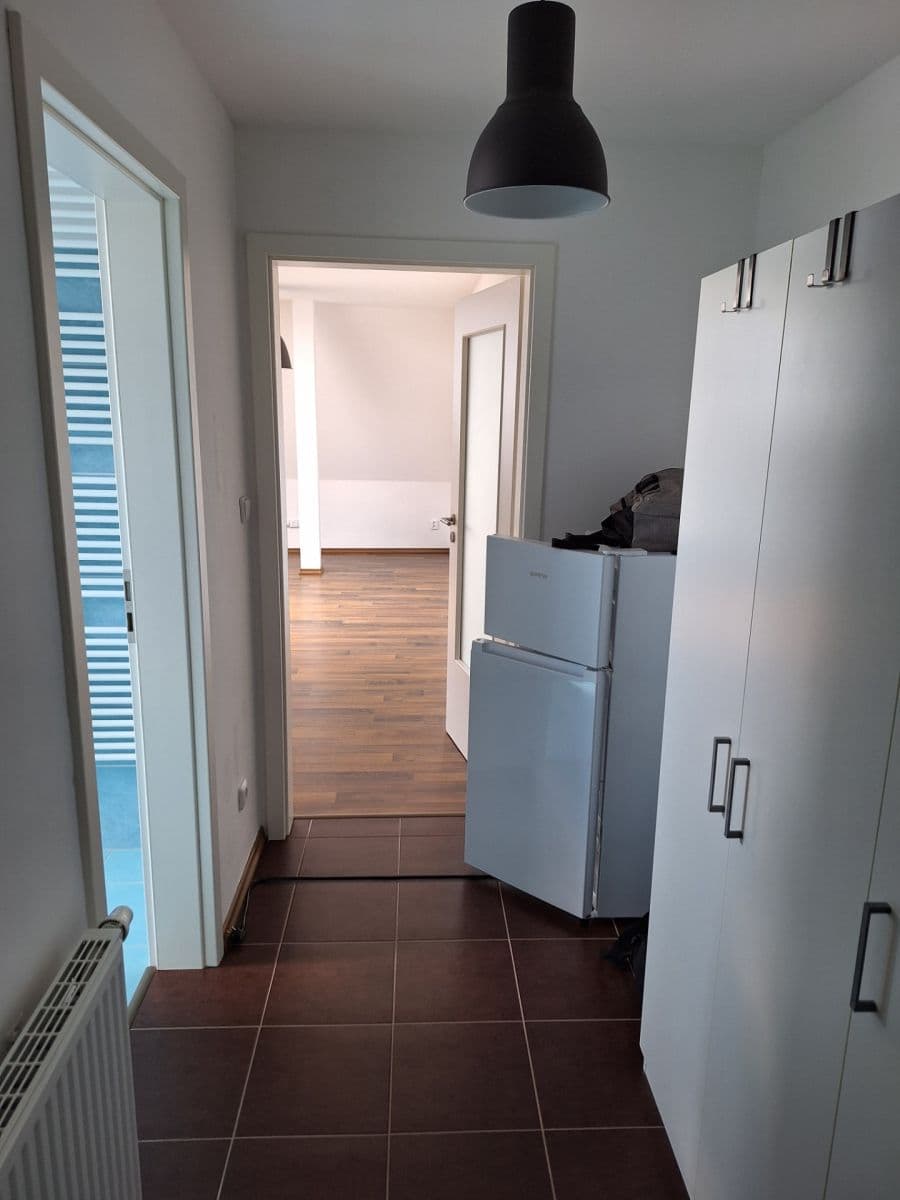Prenájom bytu 1-izbový 36 m², Kotnovská, Tábor, Jihočeský kraj Prenájom bytu 1-izbový 36 m², Kotnovská, Tábor, Jihočeský kraj