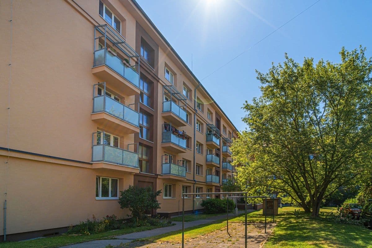 Prenájom bytu 3-izbový 57 m², Vrchlického, Kladno, Středočeský kraj Prenájom bytu 3-izbový 57 m², Vrchlického, Kladno, Středočeský kraj