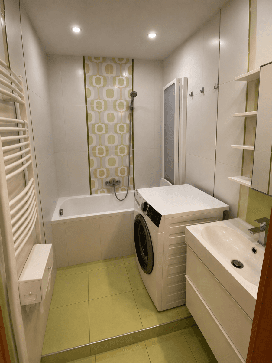 Prenájom bytu 3-izbový 57 m², Vrchlického, Kladno, Středočeský kraj Prenájom bytu 3-izbový 57 m², Vrchlického, Kladno, Středočeský kraj