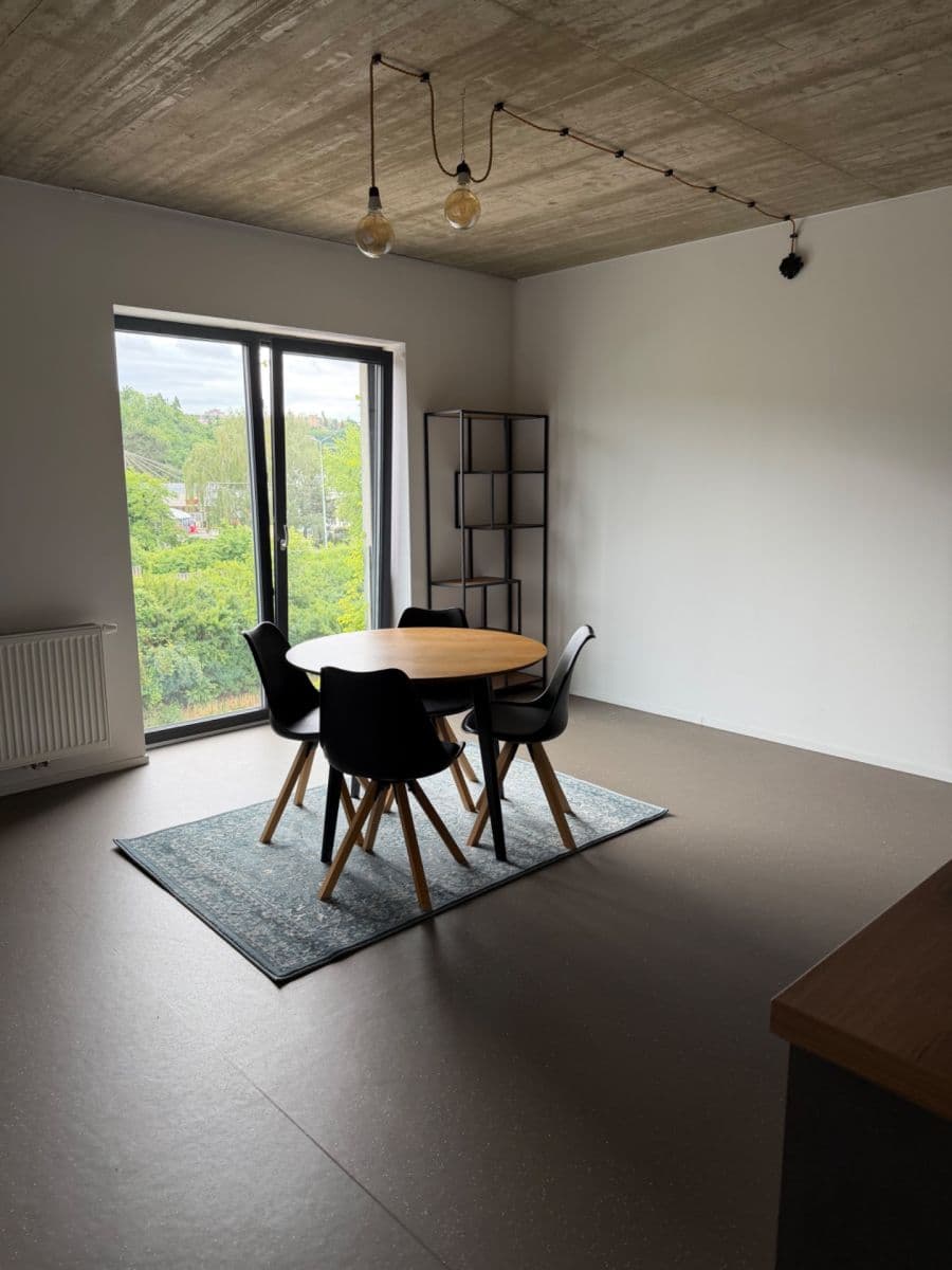 Prenájom bytu 1-izbový 31 m², Šífařská, Praha, Praha Prenájom bytu 1-izbový 31 m², Šífařská, Praha, Praha