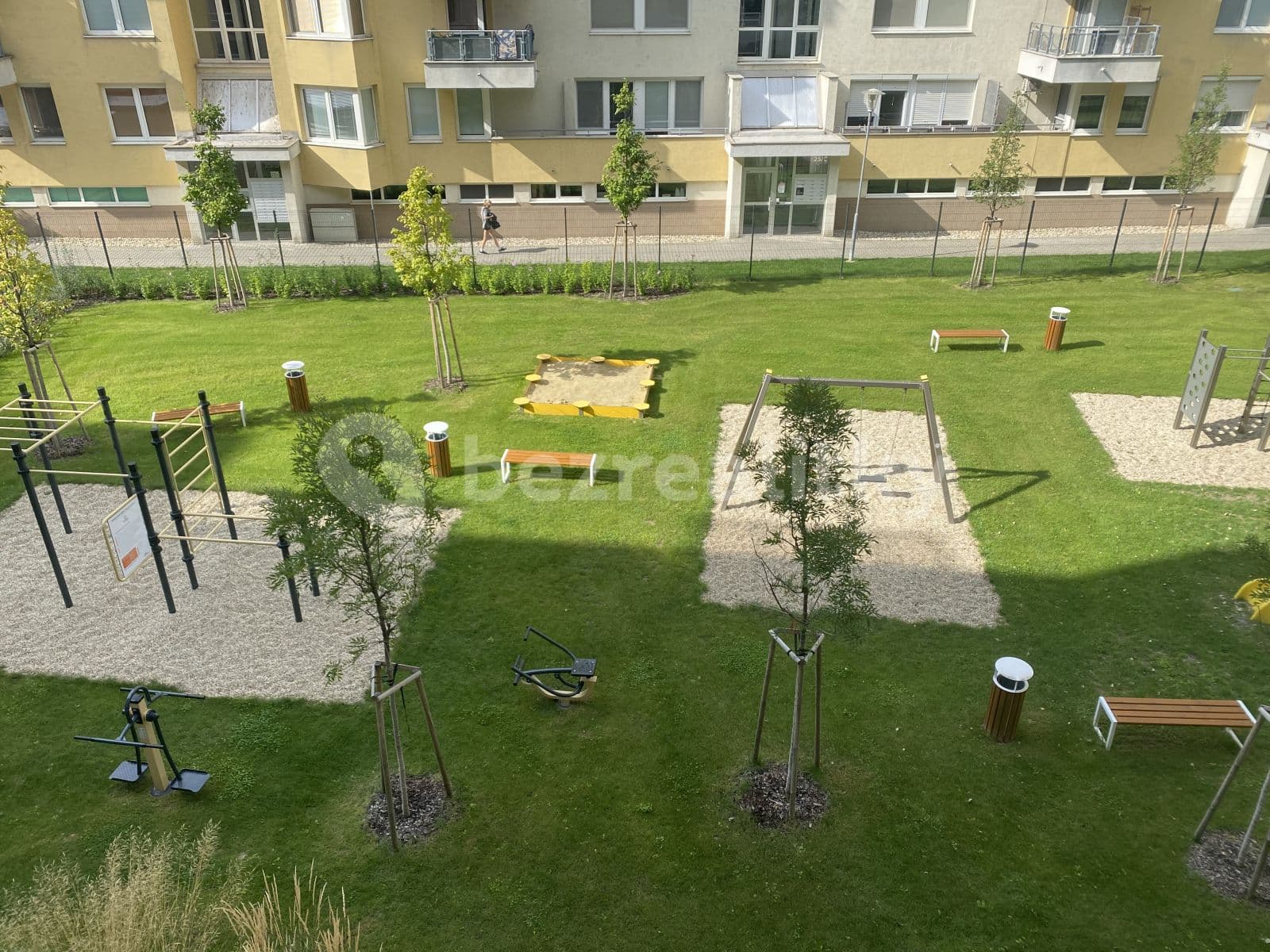 Prenájom bytu 2-izbový 45 m², Galvaniho, Ružinov, Bratislavský kraj Prenájom bytu 2-izbový 45 m², Galvaniho, Ružinov, Bratislavský kraj
