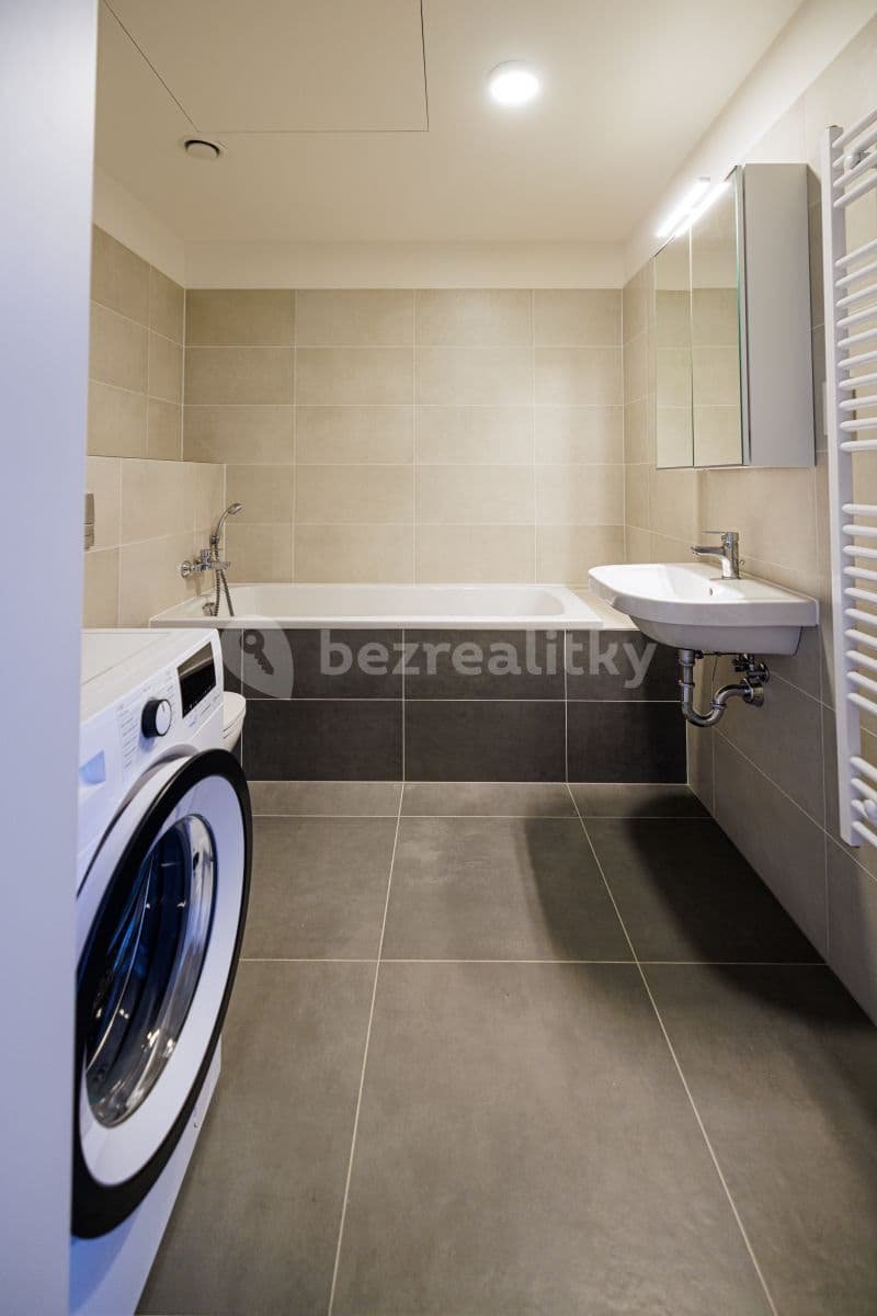 Prenájom bytu 2-izbový 65 m², Praha, Praha Prenájom bytu 2-izbový 65 m², Praha, Praha